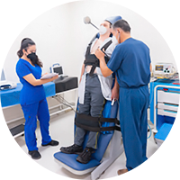 Hospital SOS Cárdio - O Teste de Inclinação, chamado Tilt Test, é um exame  complementar utilizado para diagnosticar a causa e definir o tratamento de  pacientes com sintomas de tonturas e/ou desmaios.